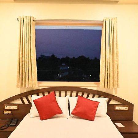 Hotel Sagar Kalyān Esterno foto