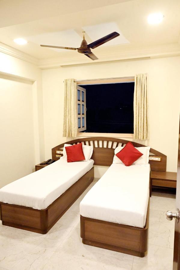 Hotel Sagar Kalyān Esterno foto