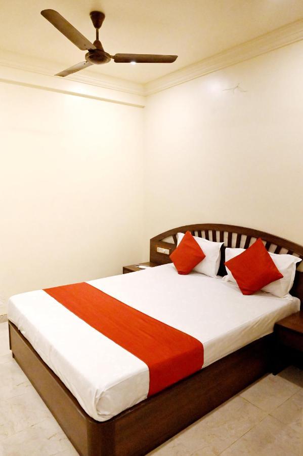Hotel Sagar Kalyān Esterno foto