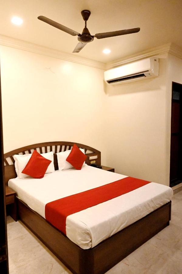 Hotel Sagar Kalyān Esterno foto