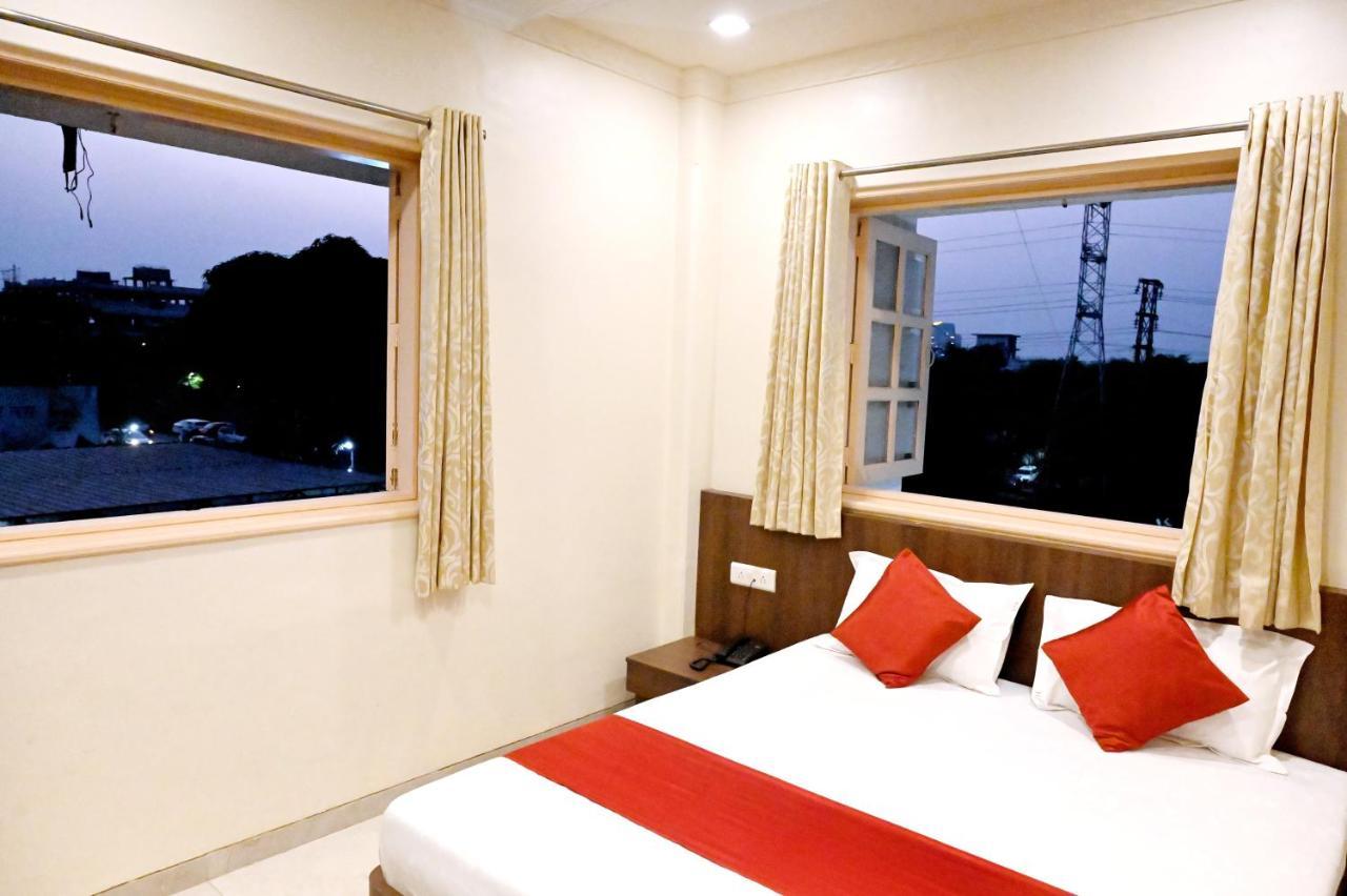 Hotel Sagar Kalyān Esterno foto