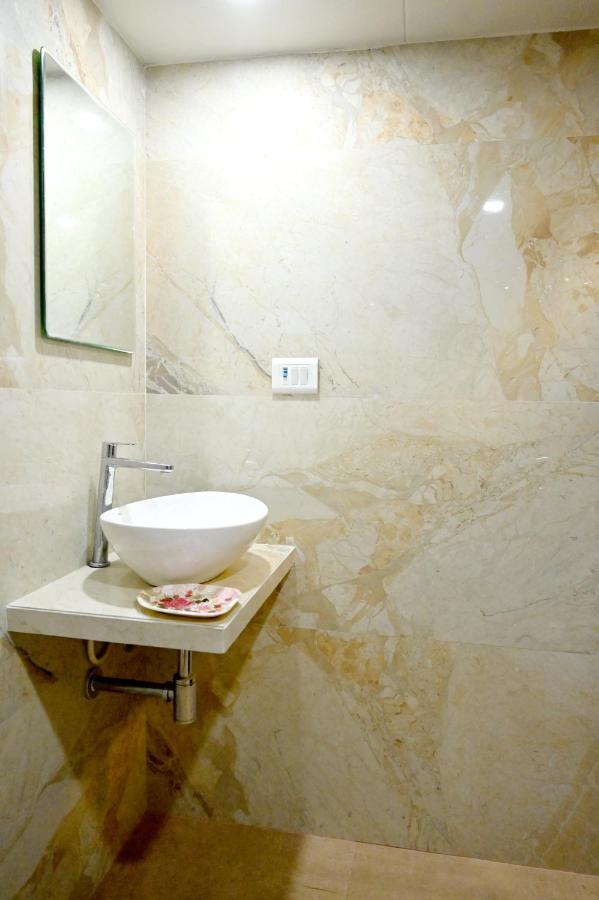 Hotel Sagar Kalyān Esterno foto