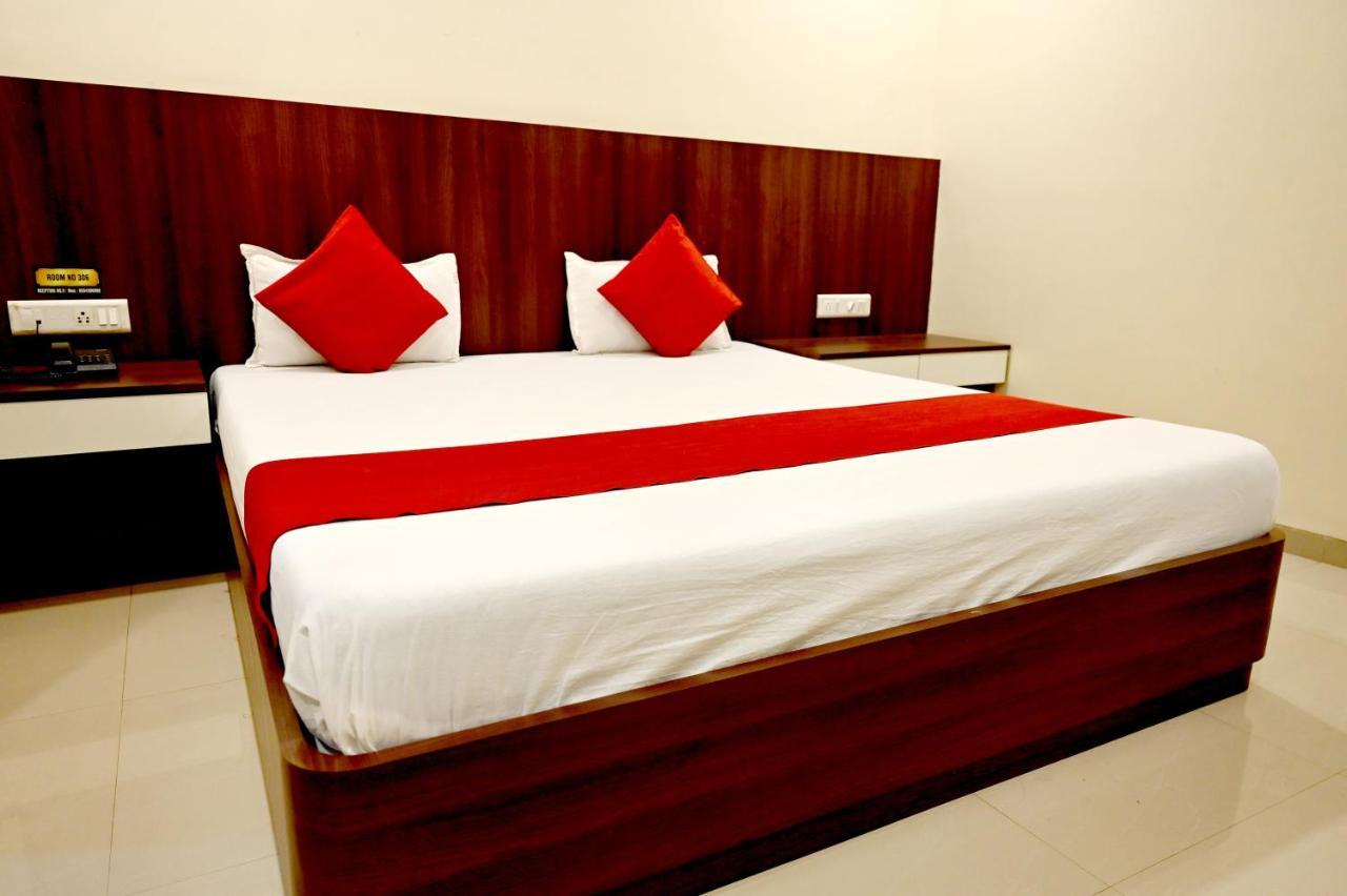 Hotel Sagar Kalyān Esterno foto