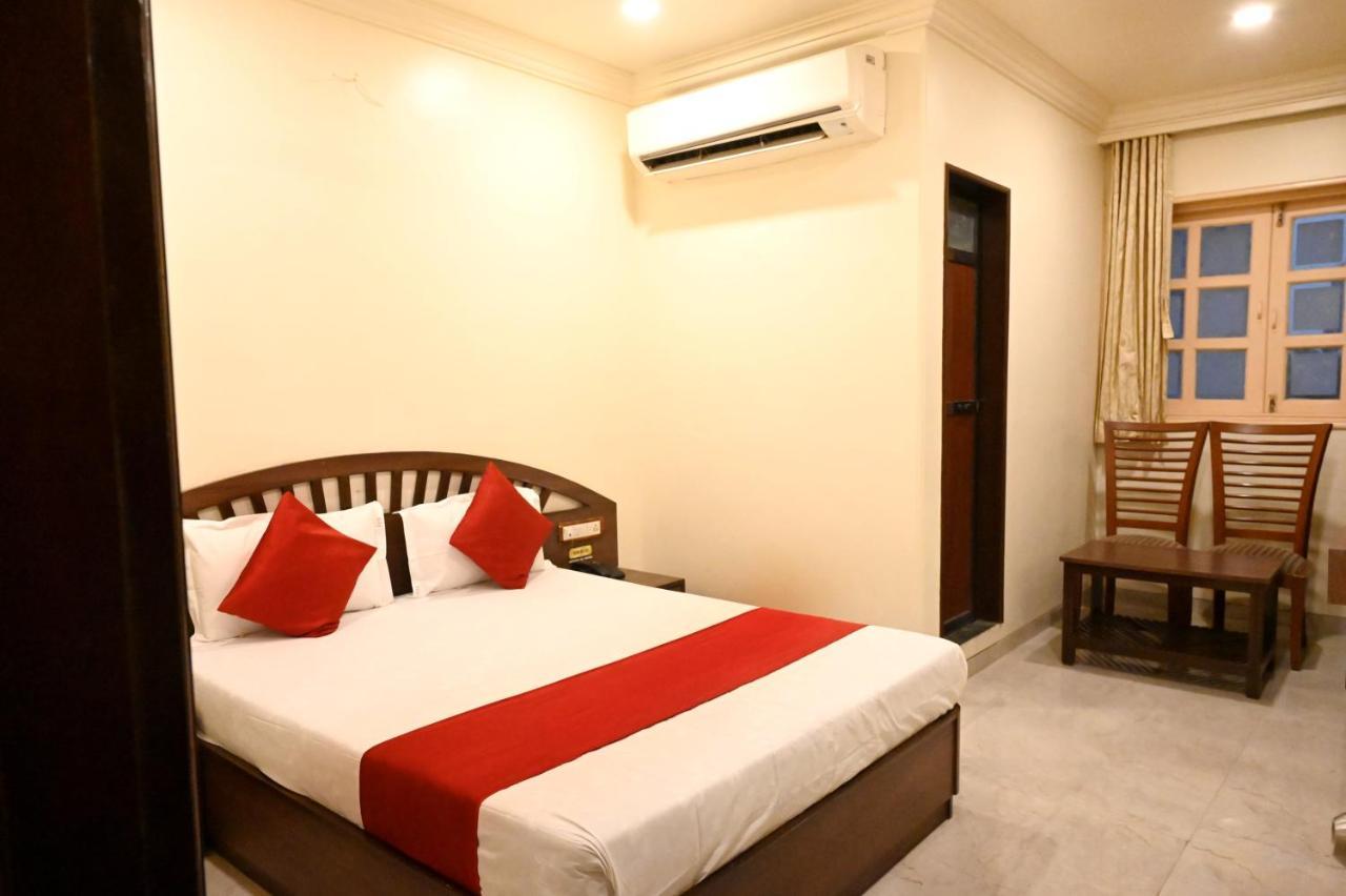 Hotel Sagar Kalyān Esterno foto